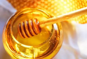 Чем полезен мед?