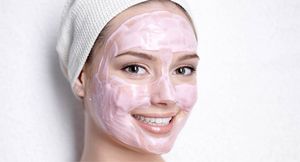 Как омолодить лицо в домашних условиях: маски, массаж и крем для кожи