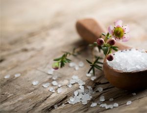 Как самостоятельно сделать скраб из соли