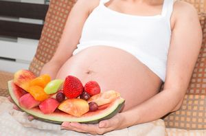 Какие фрукты полезны для беременных