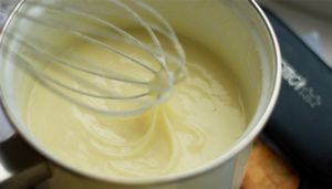Крем для торта из сливок со сгущенкой и маскарпоне: рецепты приготовления