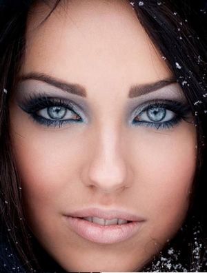 Макияж для синих и голубых глаз