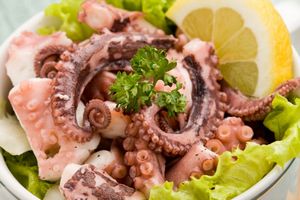 Мясо осьминога на нашем столе — ценность и рецепты