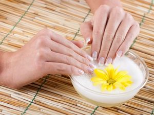 Рецепты домашних масок для укрепления ногтей
