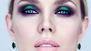 Секреты женской красоты — макияж smoky eyes